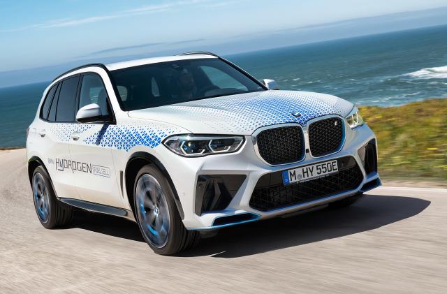 BMW iX5 Hydrogen fuel cell SUV