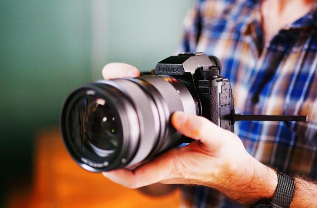 Panasonic S5IIX review: Power and value in one vlogging package